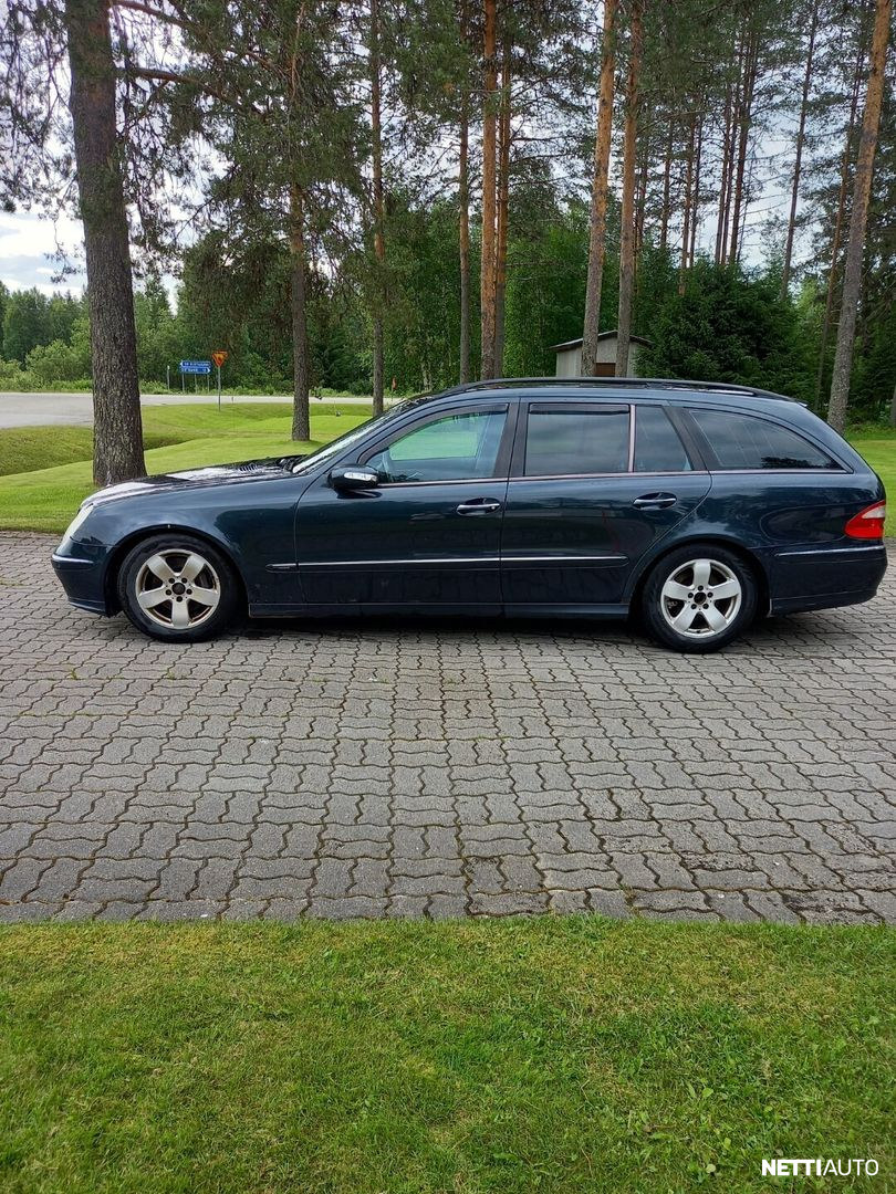 Mercedes-Benz E 320