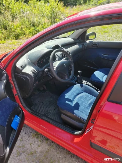 Peugeot 206 2002, kuva 5/10