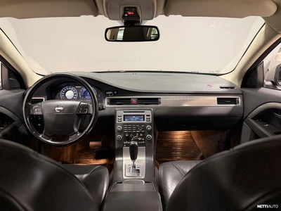 Volvo V70 2,4D Momentum aut 2009, kuva 7/8