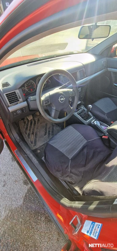Opel Vectra 2005, kuva 2/6