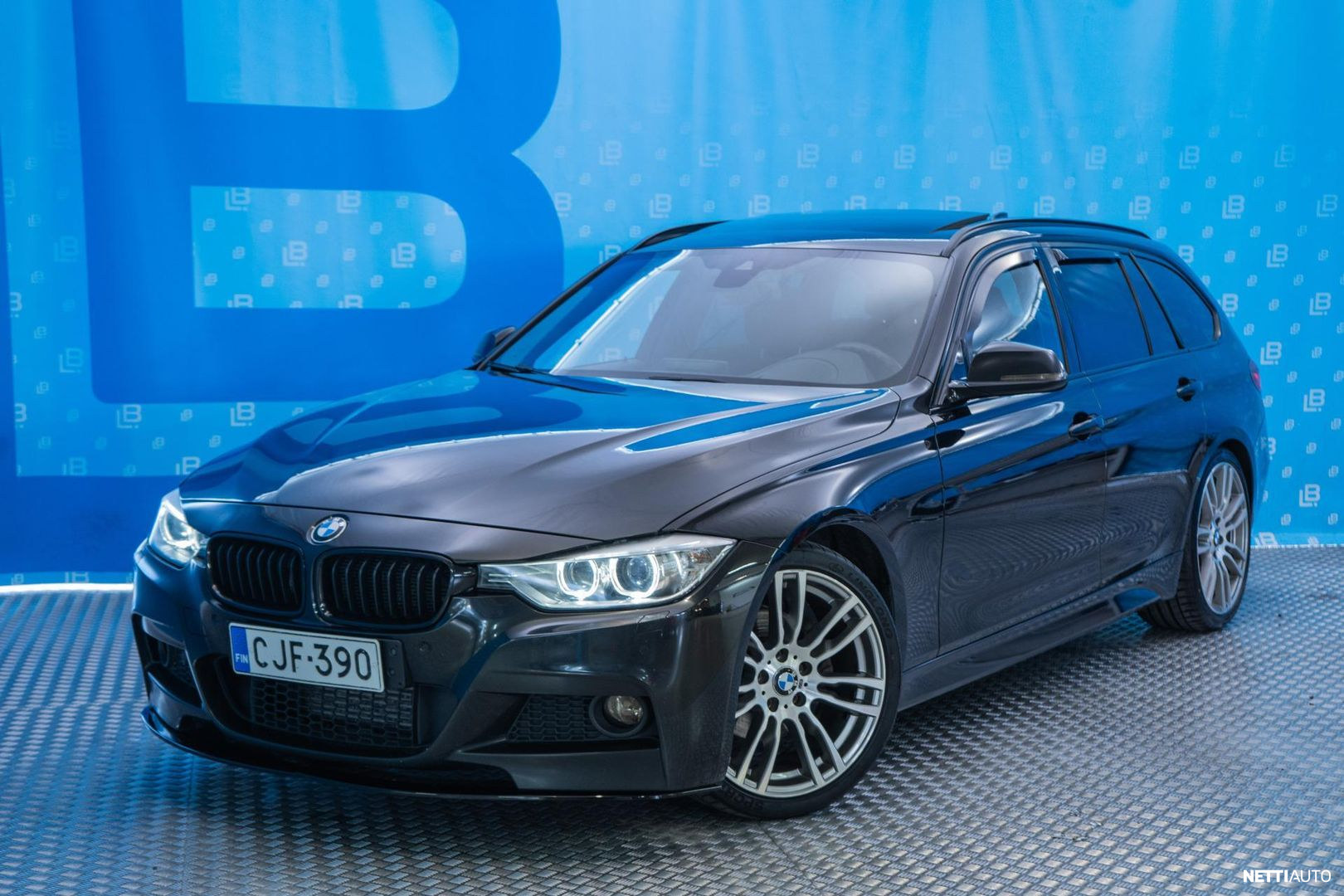 BMW 320