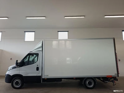 Iveco Daily 35S18 3.0 AUTOMAATTI 2019, kuva 3/26