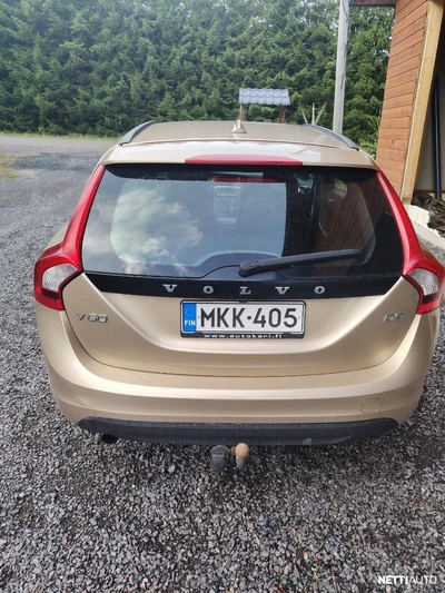 Volvo V60 D3 Momentum Business aut 2011, kuva 4/8