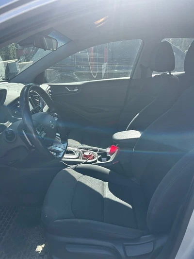 Hyundai Ioniq Hybrid DCT Comfort 2017, kuva 7/10