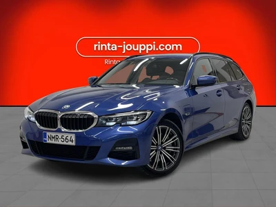 BMW 330 2022, kuva 1/36