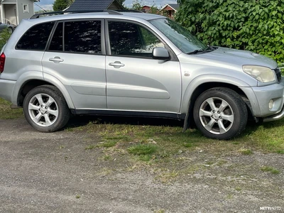 Toyota RAV4 2003, photo 2/8