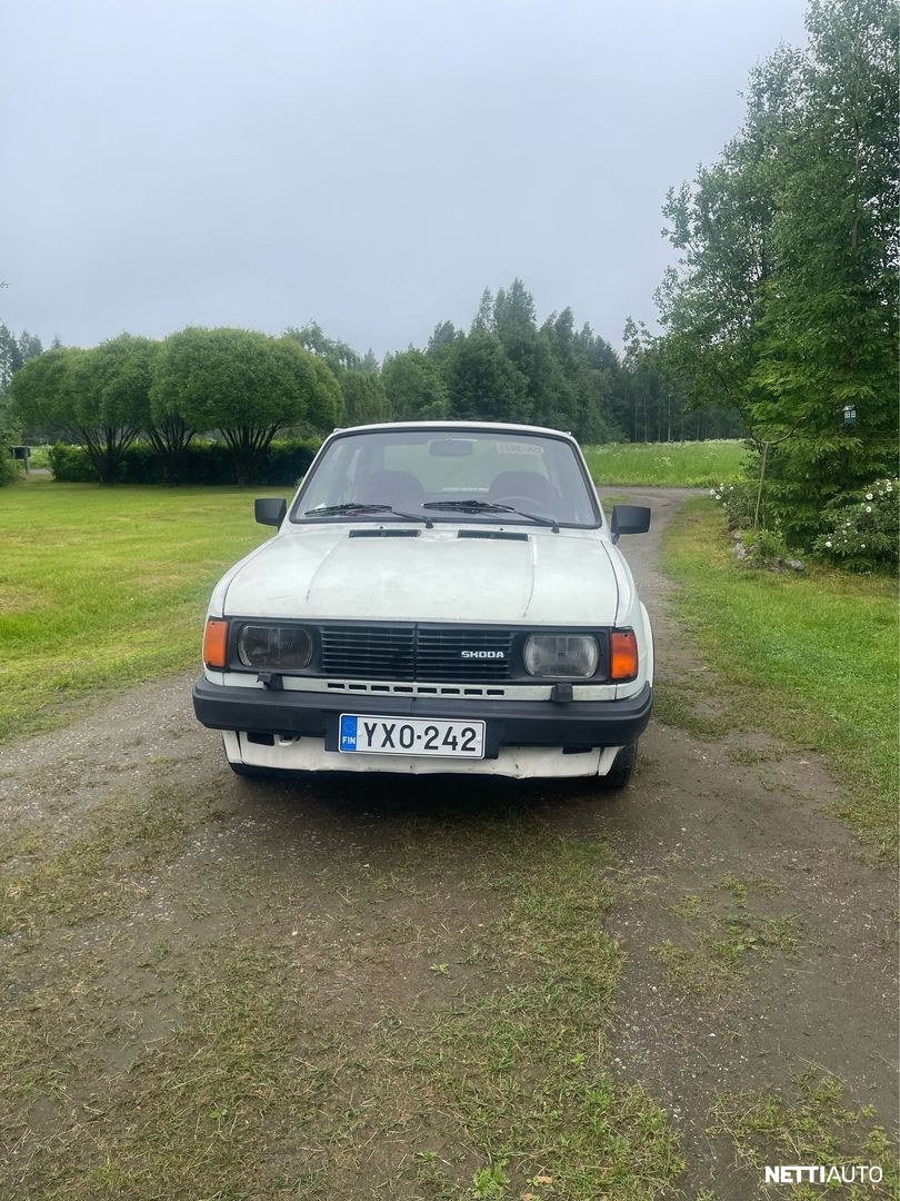 Skoda 105