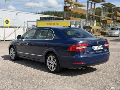 Skoda Superb 2014, photo 5/24