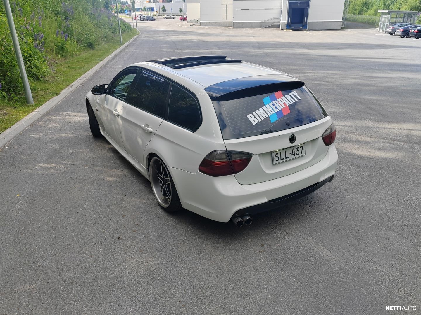 BMW 320