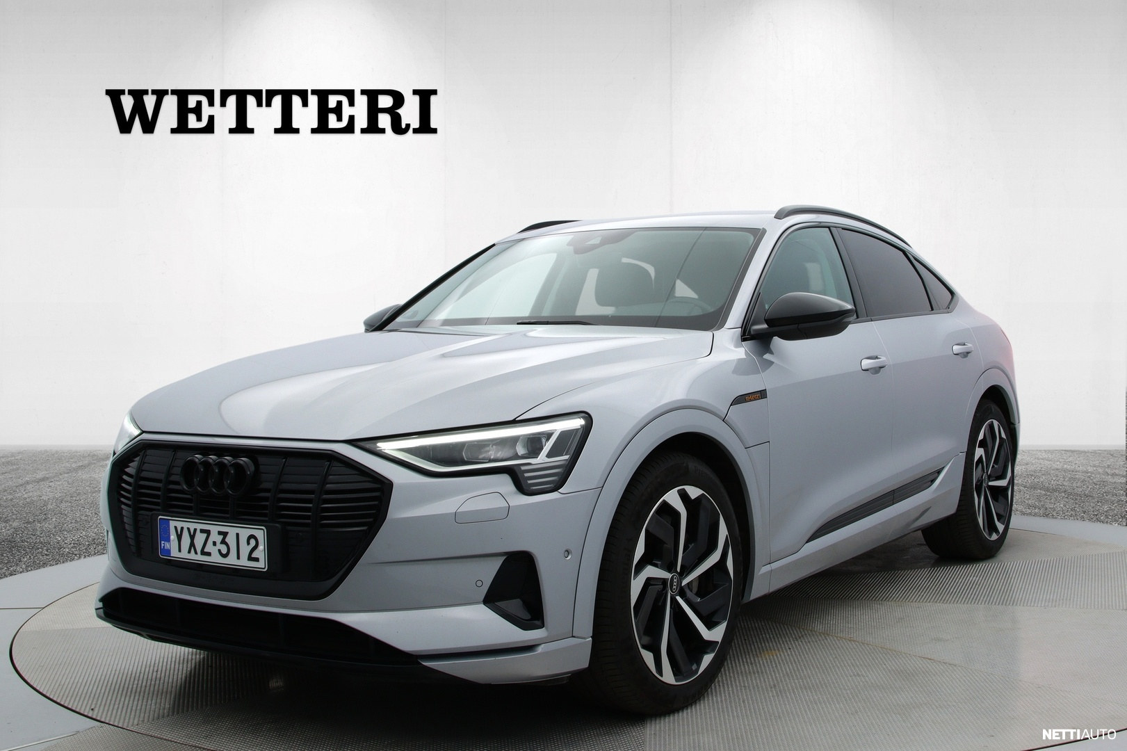 Audi e-tron