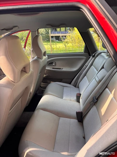 Volvo V40 2003, kuva 4/9
