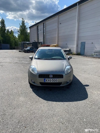 Fiat Grande Punto 2007, photo 2/24