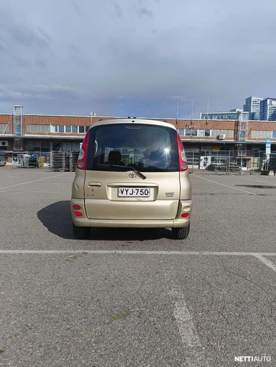 Toyota Yaris Verso 2001, kuva 5/10