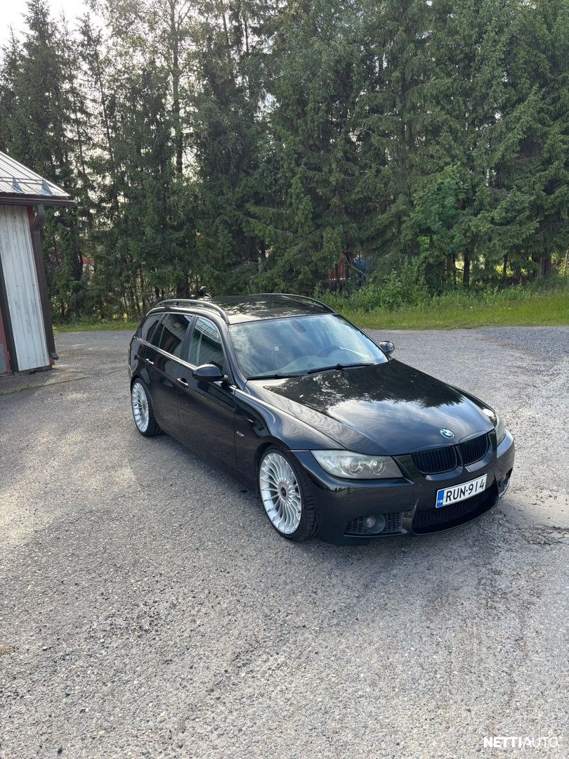BMW 330