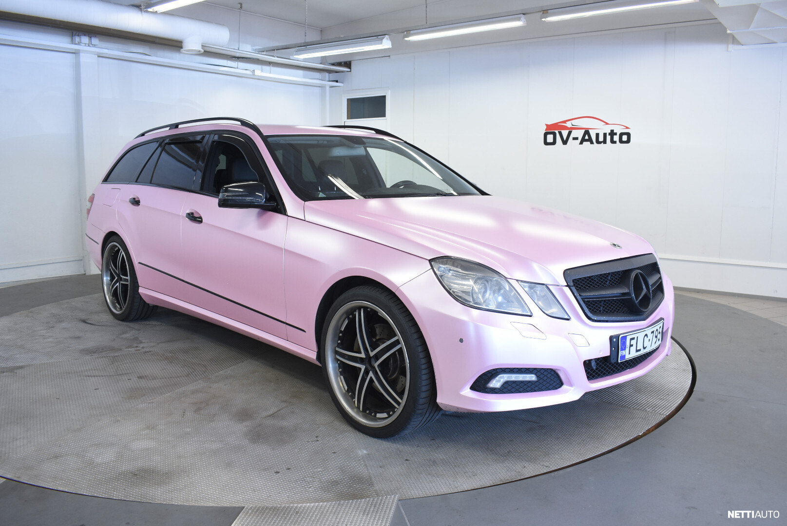 Mercedes-Benz E