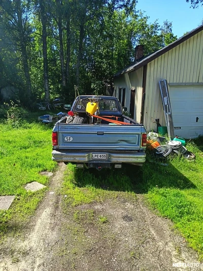 Dodge Pickup Ram 250 1988, photo 4/6