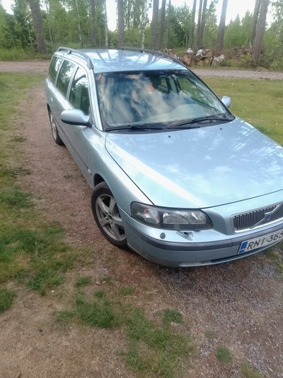 Volvo V70 2002, kuva 2/7