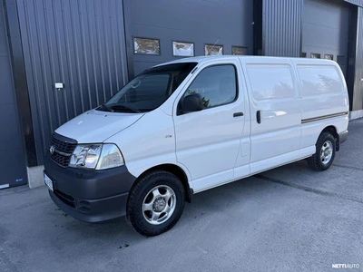 Toyota Hiace 2010, photo 1/16