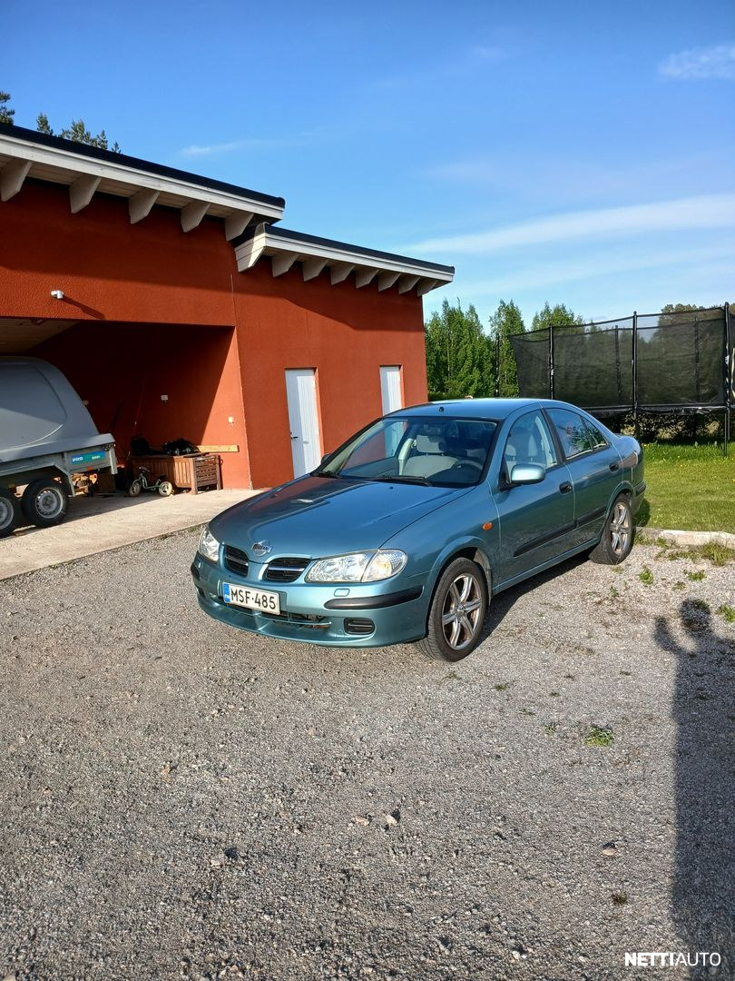 Nissan Almera