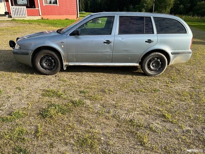 Skoda Octavia Combi 1,9 TDI Classic 66kW 2003, kuva 2/13
