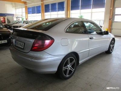 Mercedes-Benz C 200 2001, kuva 2/10