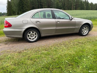 Mercedes-Benz E 200 E200 2004, kuva 5/15