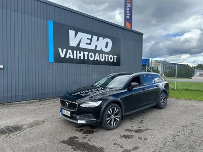 Volvo V90 Cross Country 2022, photo 1/3