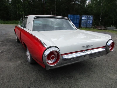 Ford Thunderbird 1962, photo 5/9