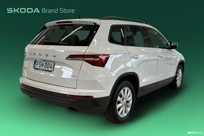 Skoda Karoq 2023, photo 3/10