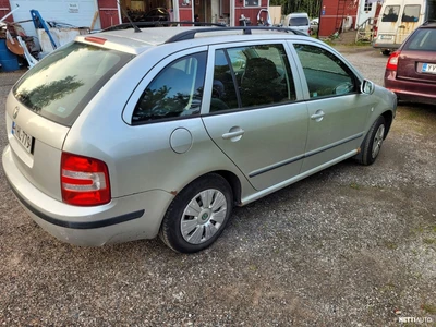 Skoda Fabia 1,4 16V 2007, kuva 3/4