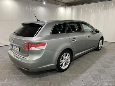 Toyota Avensis 2011, kuva 2/13