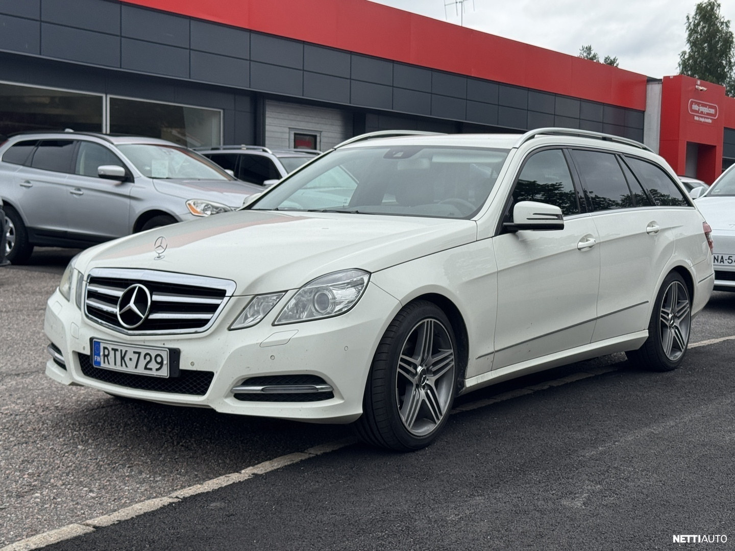 Mercedes-Benz E