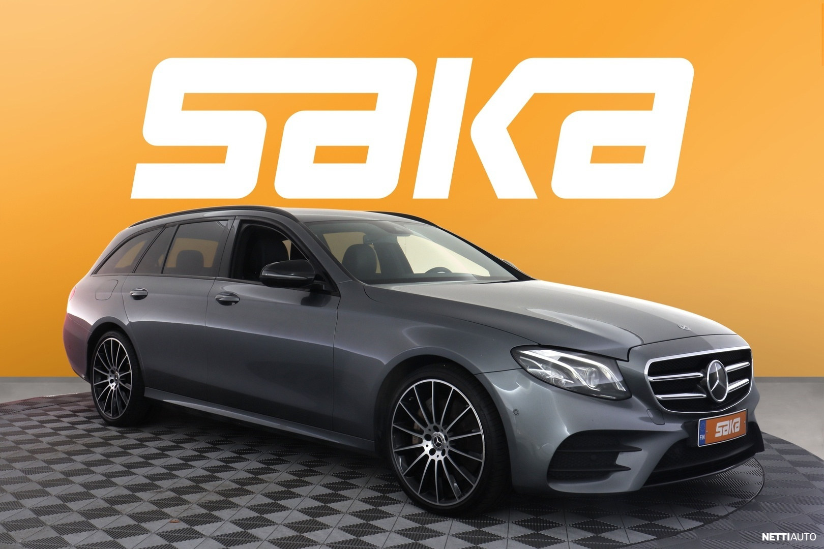 Mercedes-Benz E
