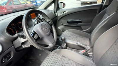 Opel Corsa 2014, photo 7/10