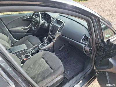 Opel Astra 2012, kuva 6/9
