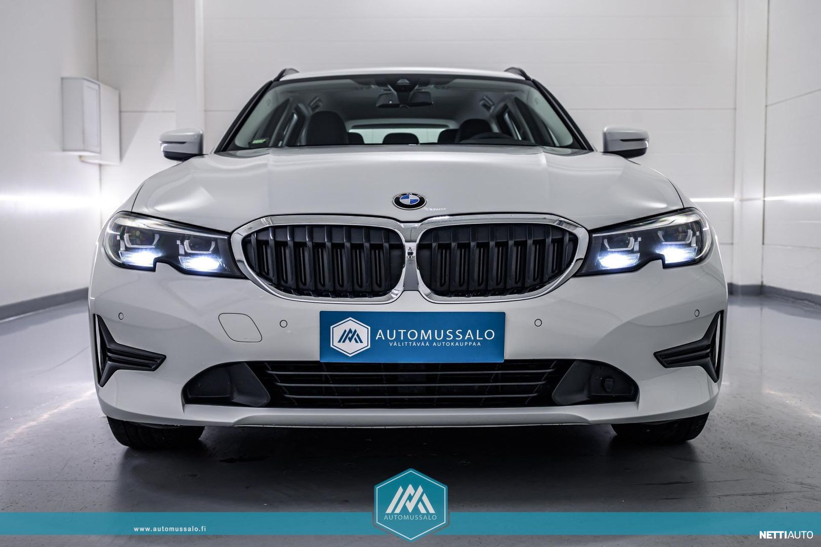 BMW 320