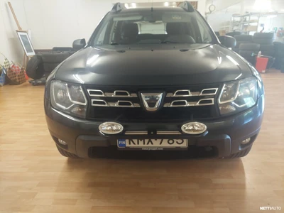 Dacia Duster dCi 110 4x4 Laureate 2014, photo 2/15