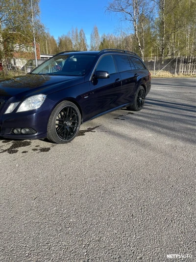 Mercedes-Benz E 2009, photo 2/11