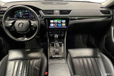 Skoda Superb 2021, kuva 7/38