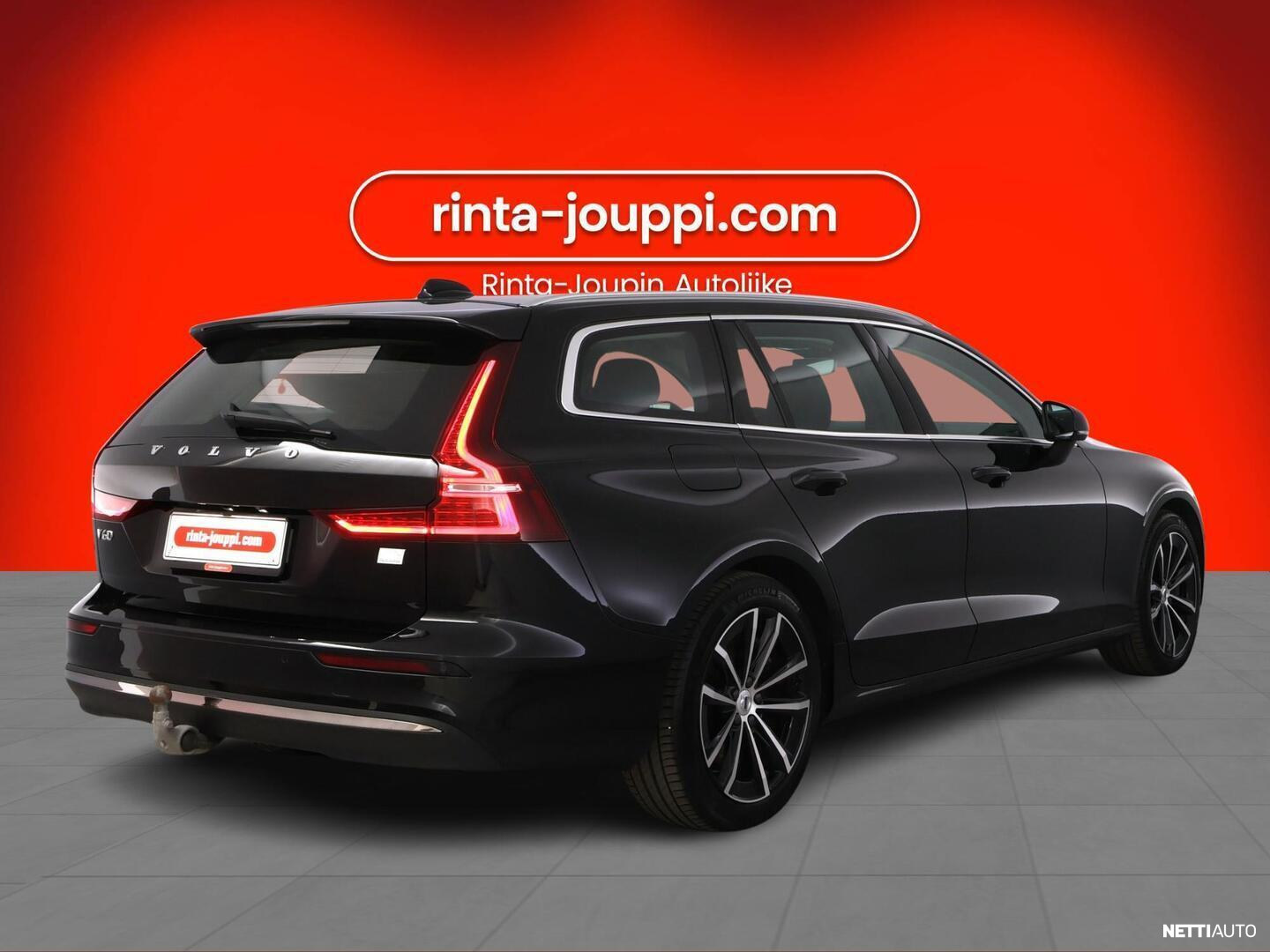 Volvo V60 2023, photo 4/25