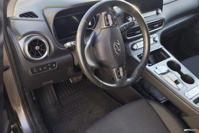 Hyundai Kona 2023, photo 3/5