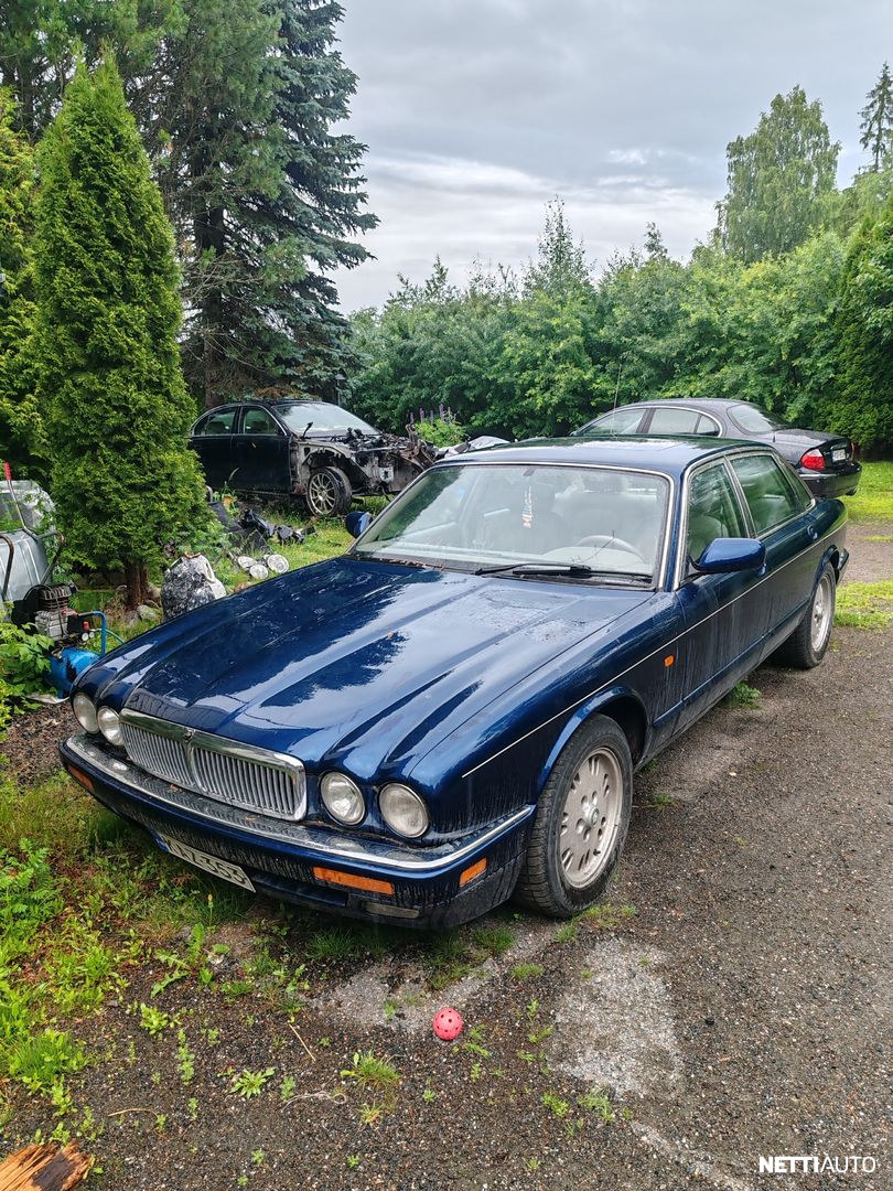 Jaguar Sovereign