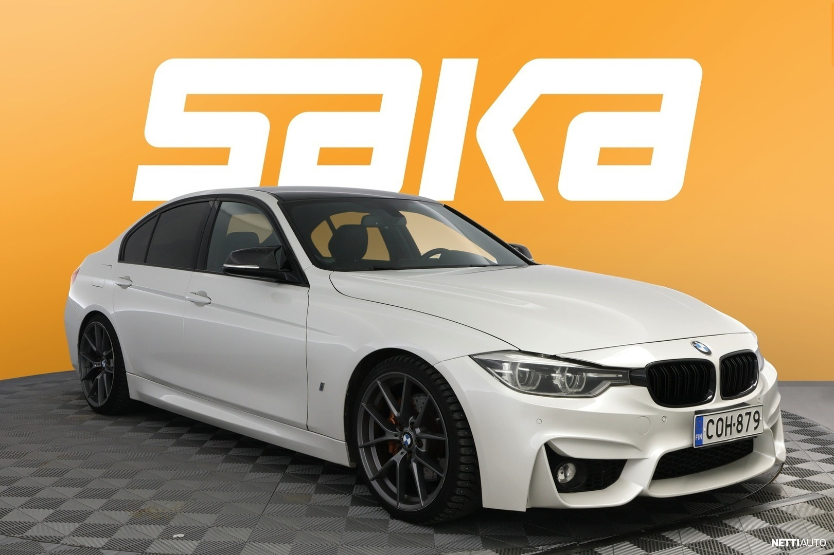 BMW 330