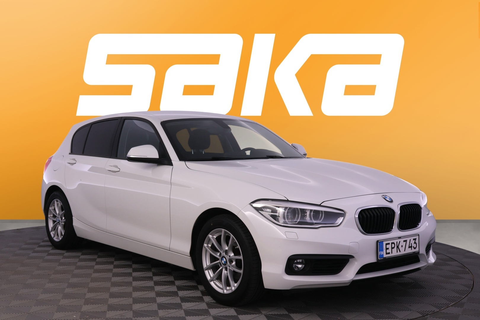 BMW 118