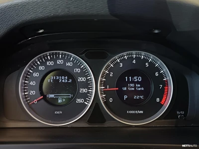 Volvo V60 2,0T Momentum aut 2011, photo 6/12