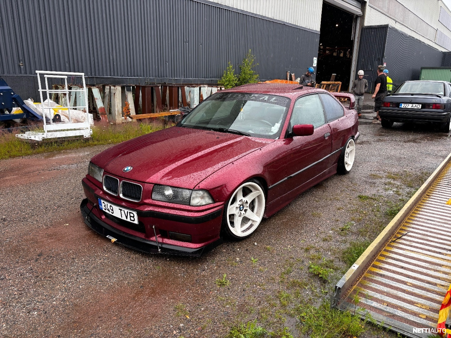 BMW 325