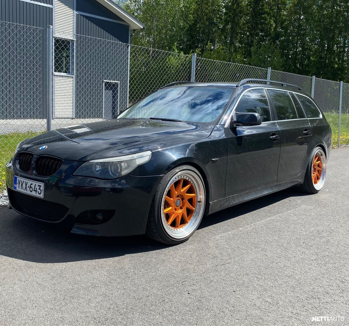 BMW 550