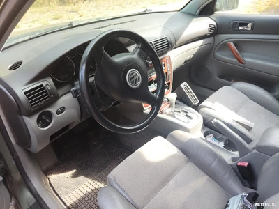 Volkswagen Passat 2004, kuva 7/10