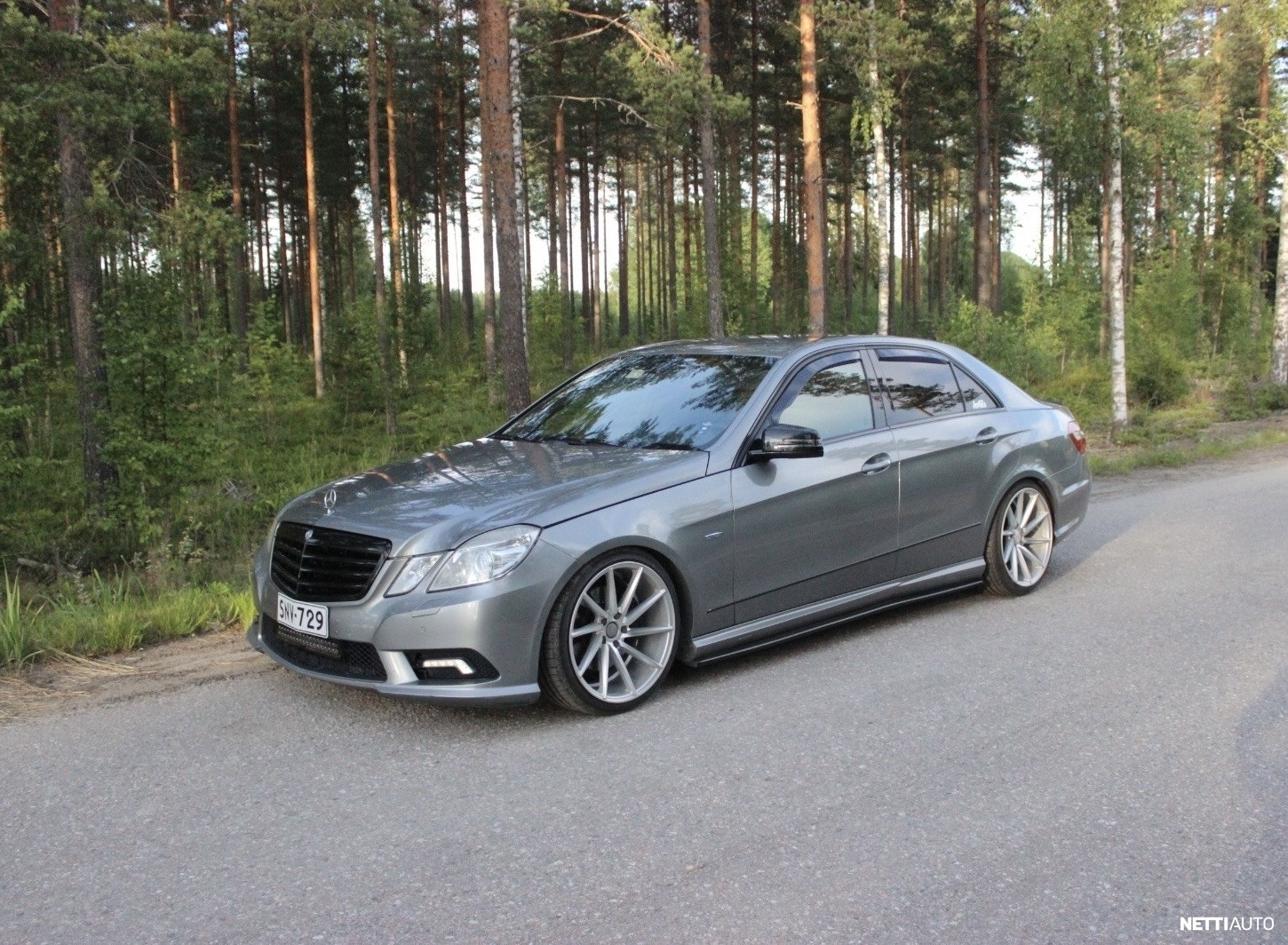 Mercedes-Benz E