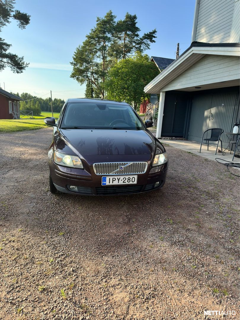 Volvo V50